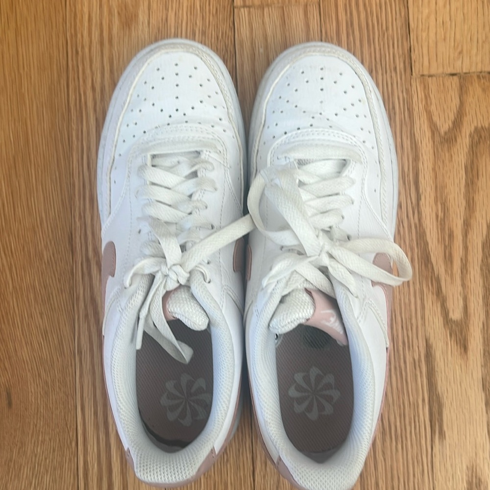 Nike Court Vision Low